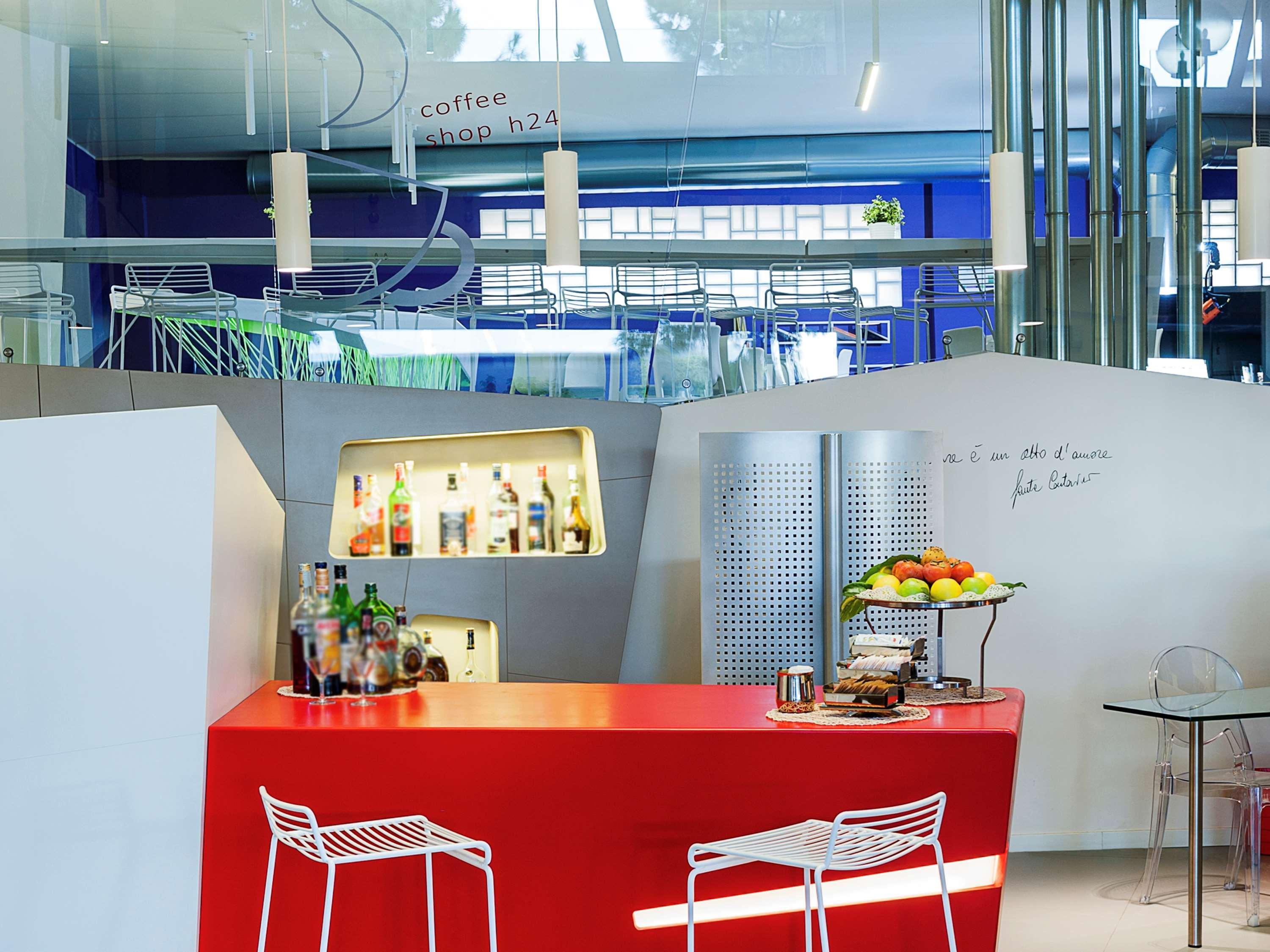 Ibis Styles Palermo President Hotel Bagian luar foto