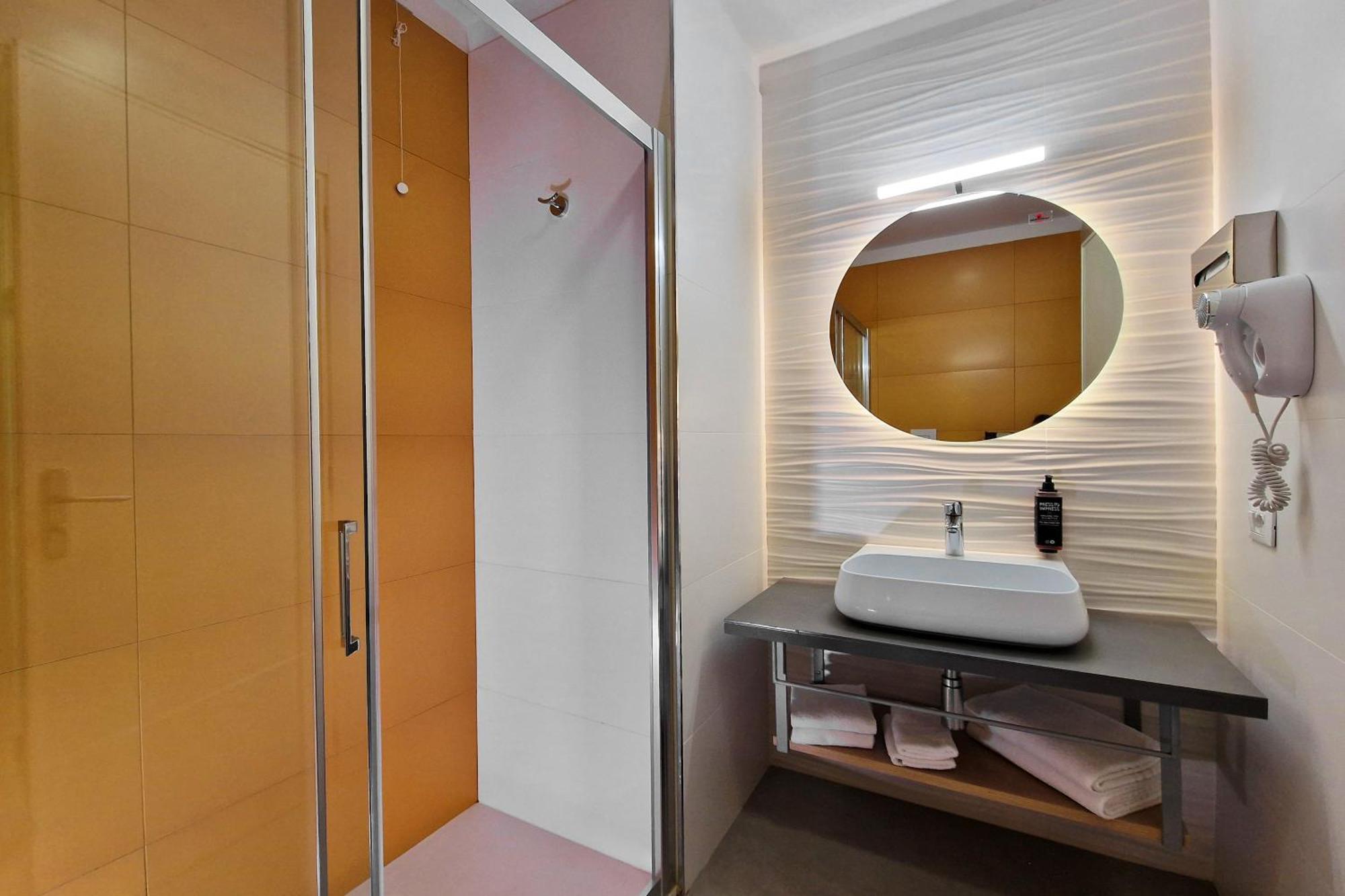 Ibis Styles Palermo President Hotel Bagian luar foto