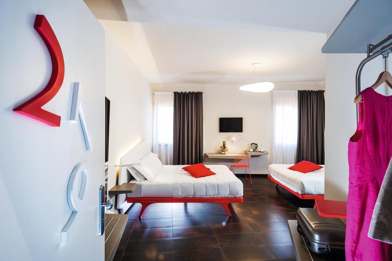 Ibis Styles Palermo President Hotel Bagian luar foto