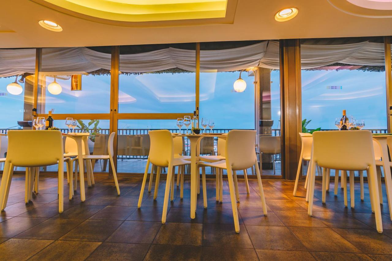 Ibis Styles Palermo President Hotel Bagian luar foto