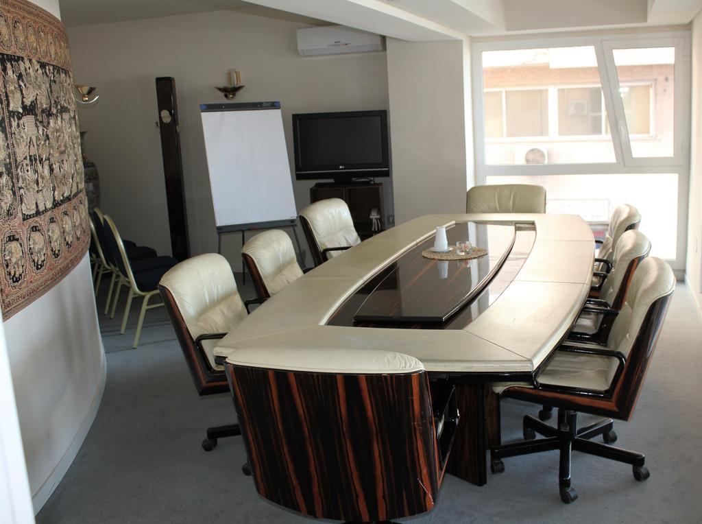 Ibis Styles Palermo President Hotel Bagian luar foto