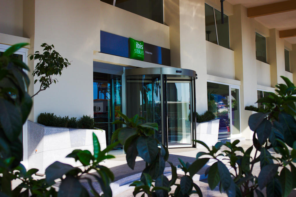 Ibis Styles Palermo President Hotel Bagian luar foto